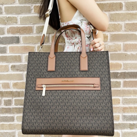 Gaby’sBags💕NWT Michael Kors XL Tote Satchel bag - Picture 9 of 9